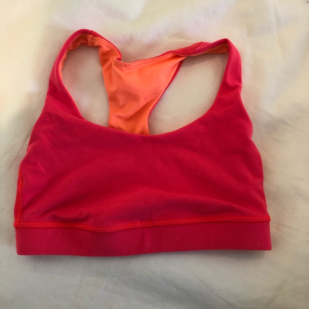 Lululemon sports bra